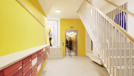 Briefkästen im Foyer